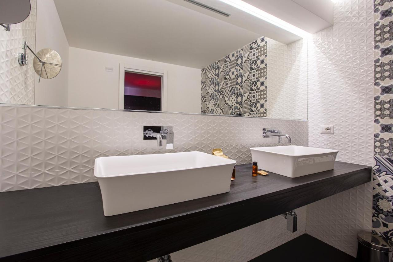 Grotticelle'S House & Luxury Room Syrakusa Exteriör bild